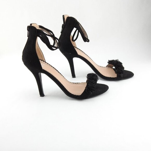 Black Strappy 4" Heels Faux Suede Flower Accents 3 Straps Heel - Picture 7 of 14